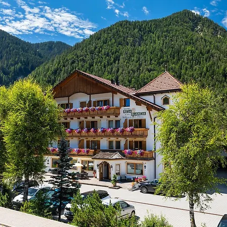 Resa Blancia Hotel